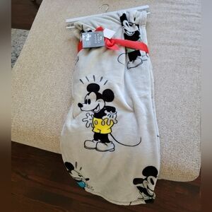 Disney Mickey Mouse Plush Throw NWT